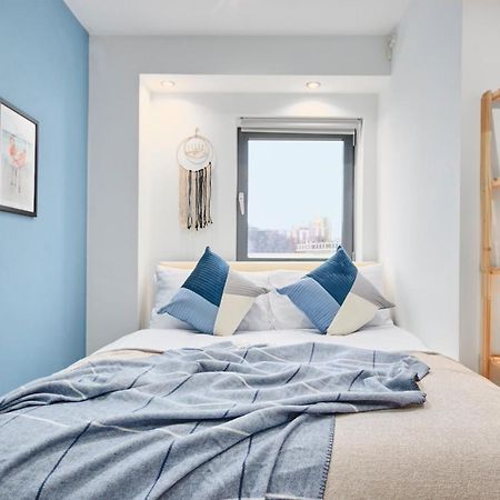 Large Duplex Penthouse - Parking Apartment Leeds  Exterior photo